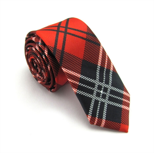 Cravate rouge à carreaux